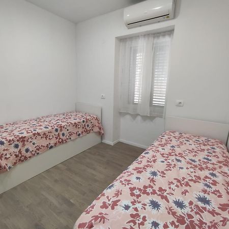 Apartment Tona Sibenik Luaran gambar