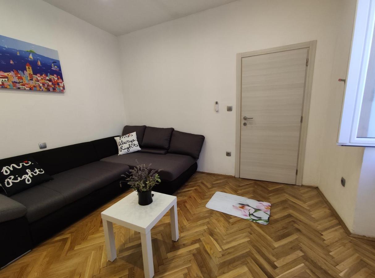 Apartment Tona Sibenik Luaran gambar