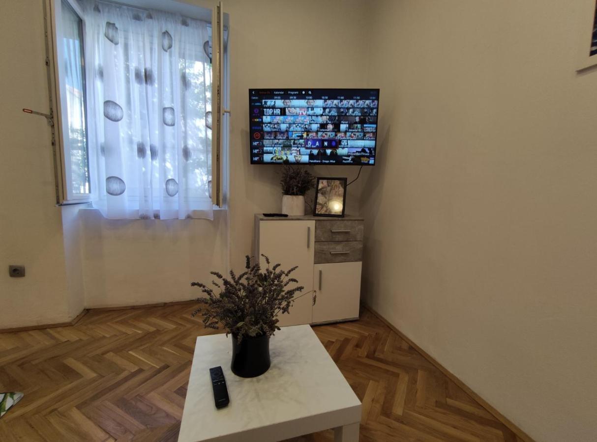 Apartment Tona Sibenik Luaran gambar