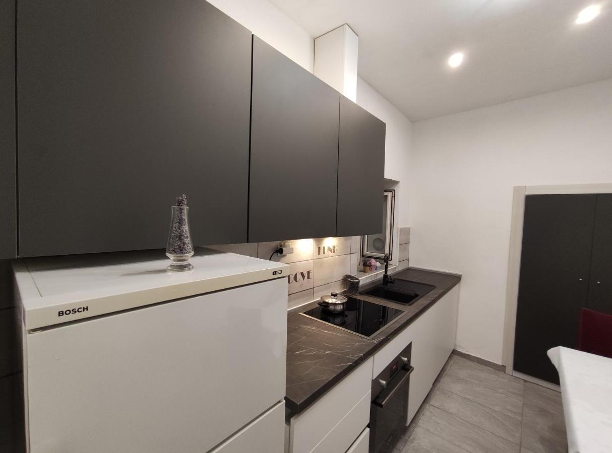 Apartment Tona Sibenik Luaran gambar