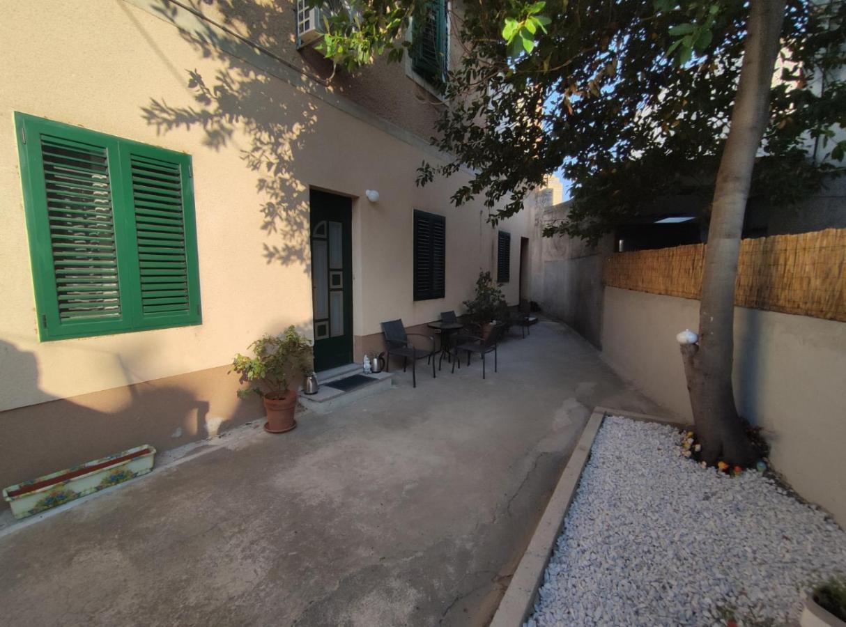 Apartment Tona Sibenik Luaran gambar